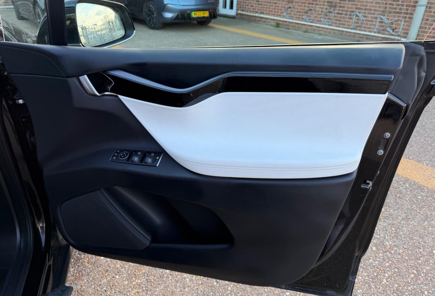 Used Tesla Model X 2020 for sale - 78036893: Photo 8