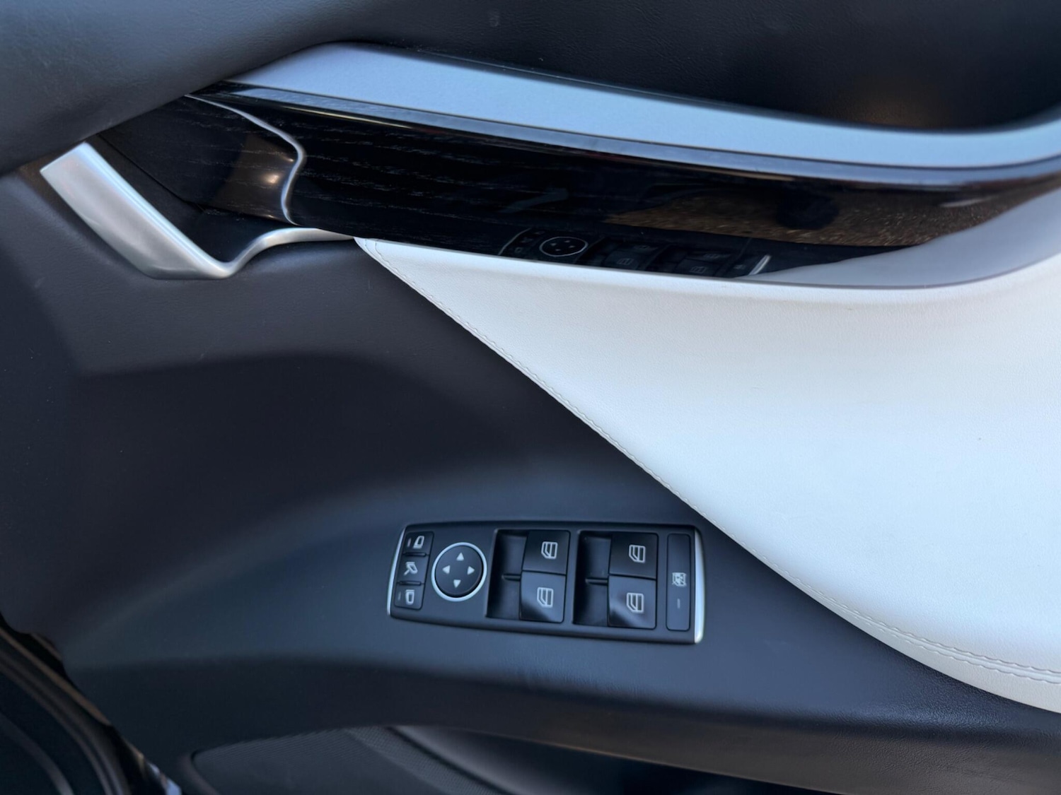 Used Tesla Model X 2020 for sale - 78036893: Photo 9