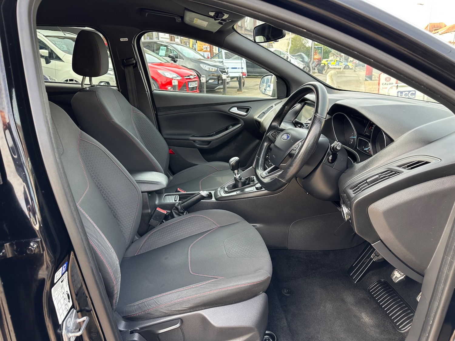 Used Ford Focus 2017 for sale - 77989435: Photo 10