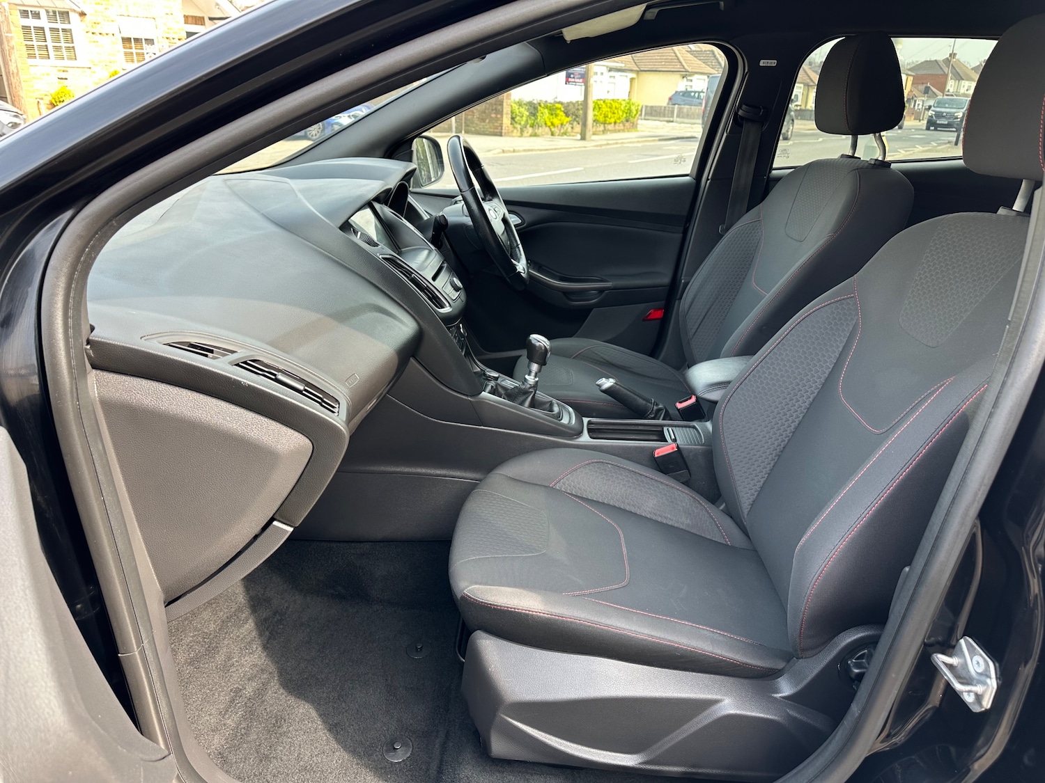 Used Ford Focus 2017 for sale - 77989435: Photo 11