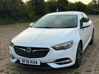 Used Vauxhall Insignia 2018 for sale - 79210884: Photo