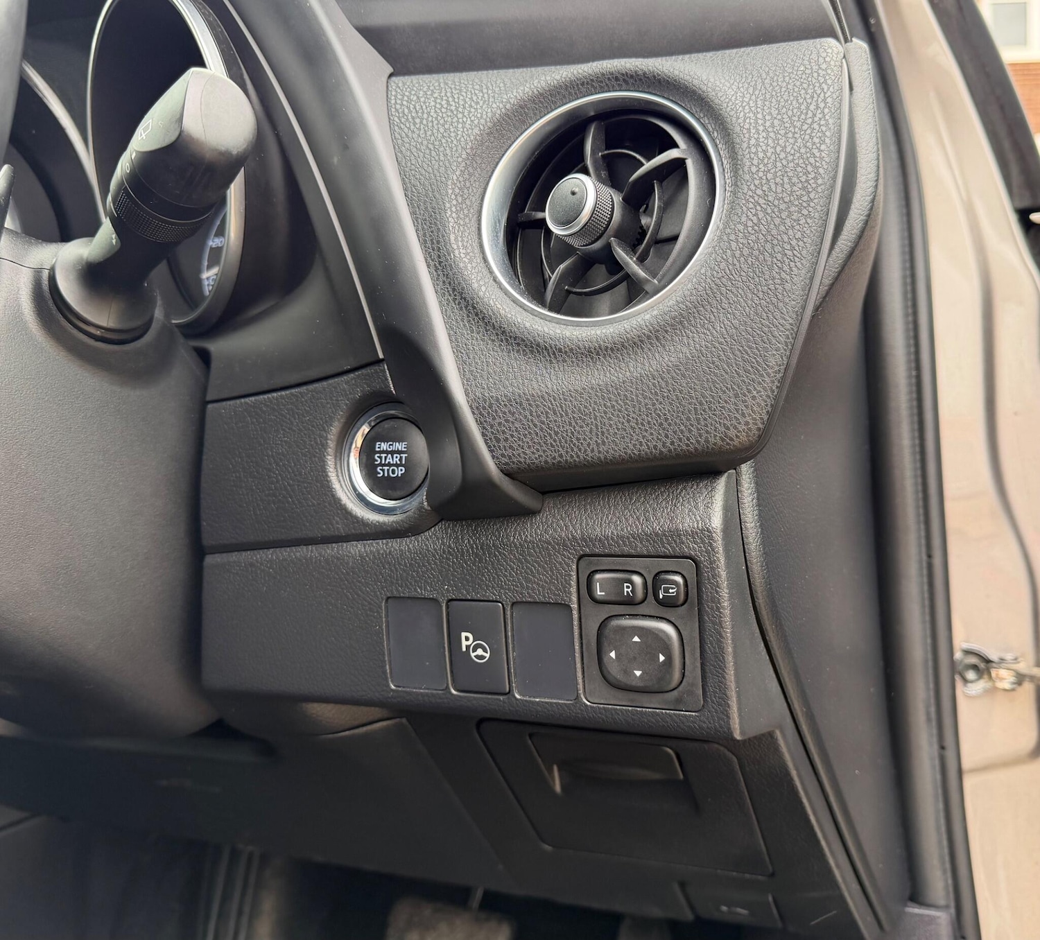 Used Toyota Auris 2015 for sale - 78001950: Photo 9