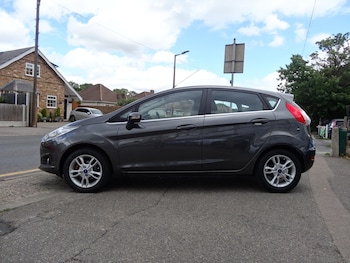 Used Ford Fiesta 2015 for sale - 78807078: Photo