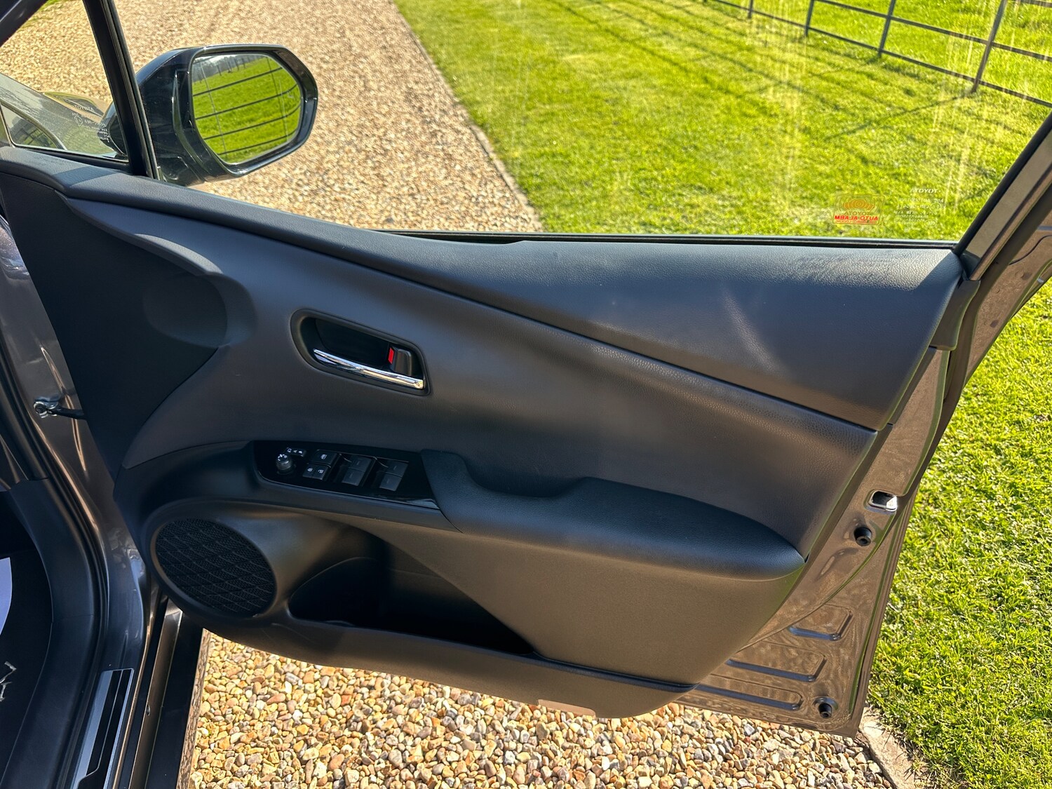 Used Toyota Prius 2020 for sale - 77946263: Photo 24