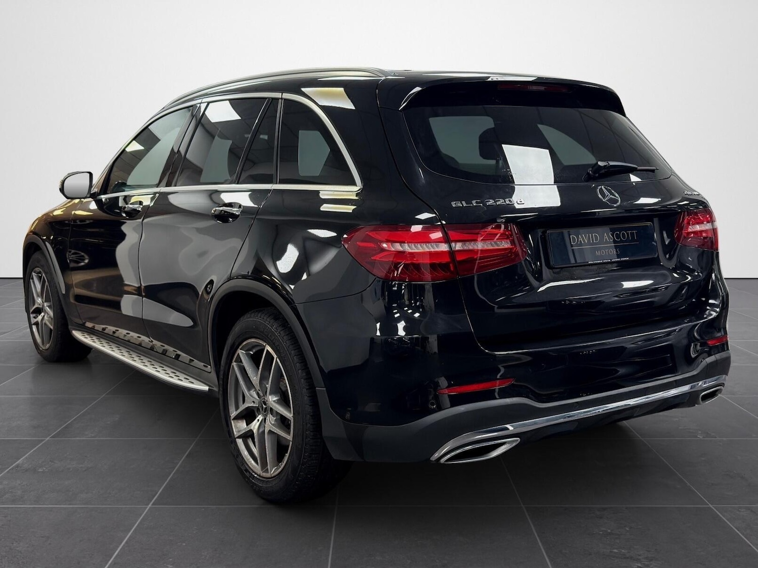Used Mercedes-Benz GLC for sale - 77762469: Photo 3