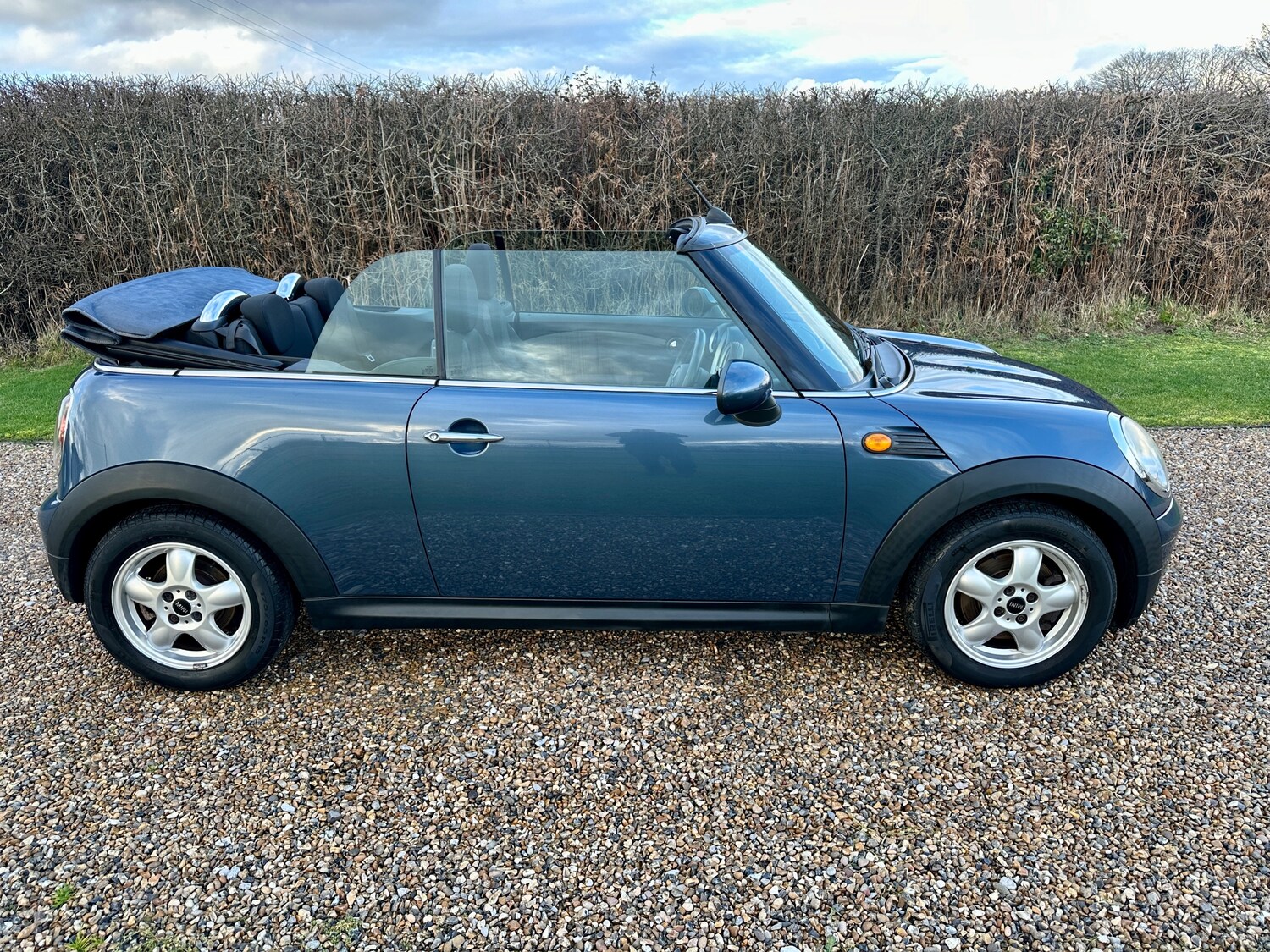 Used MINI Convertible 2009 for sale - 77997744: Photo 22