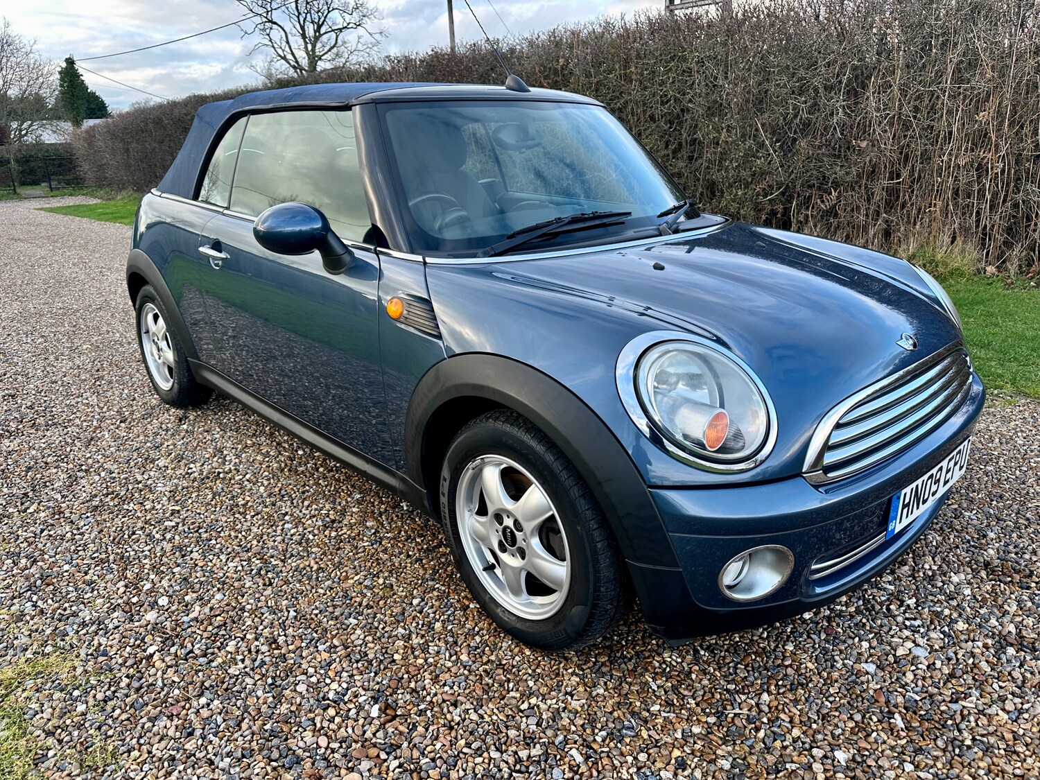 Used MINI Convertible 2009 for sale - 77997744: Photo 23