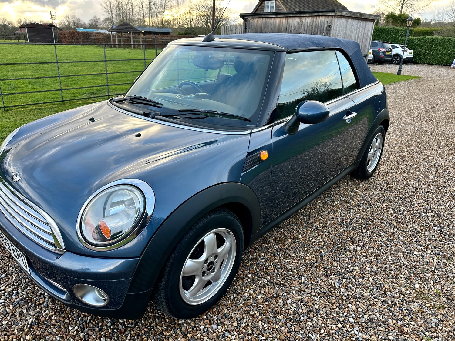 Used MINI Convertible 2009 for sale - 77997744: Photo 5