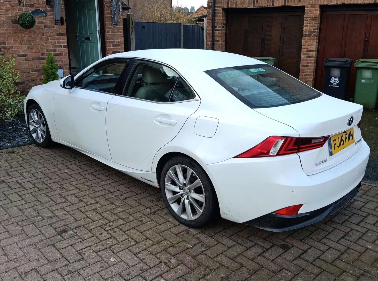 Used Lexus IS 2015 for sale - 78009307: Photo 2