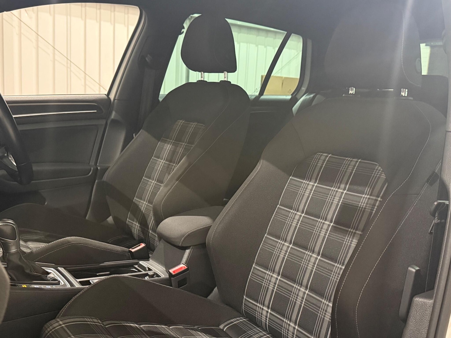 Used Volkswagen Golf 2018 for sale - 77942334: Photo 11