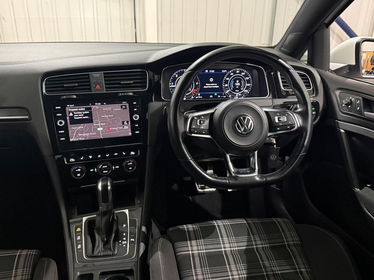 Used Volkswagen Golf 2018 for sale - 77942334: Photo 17