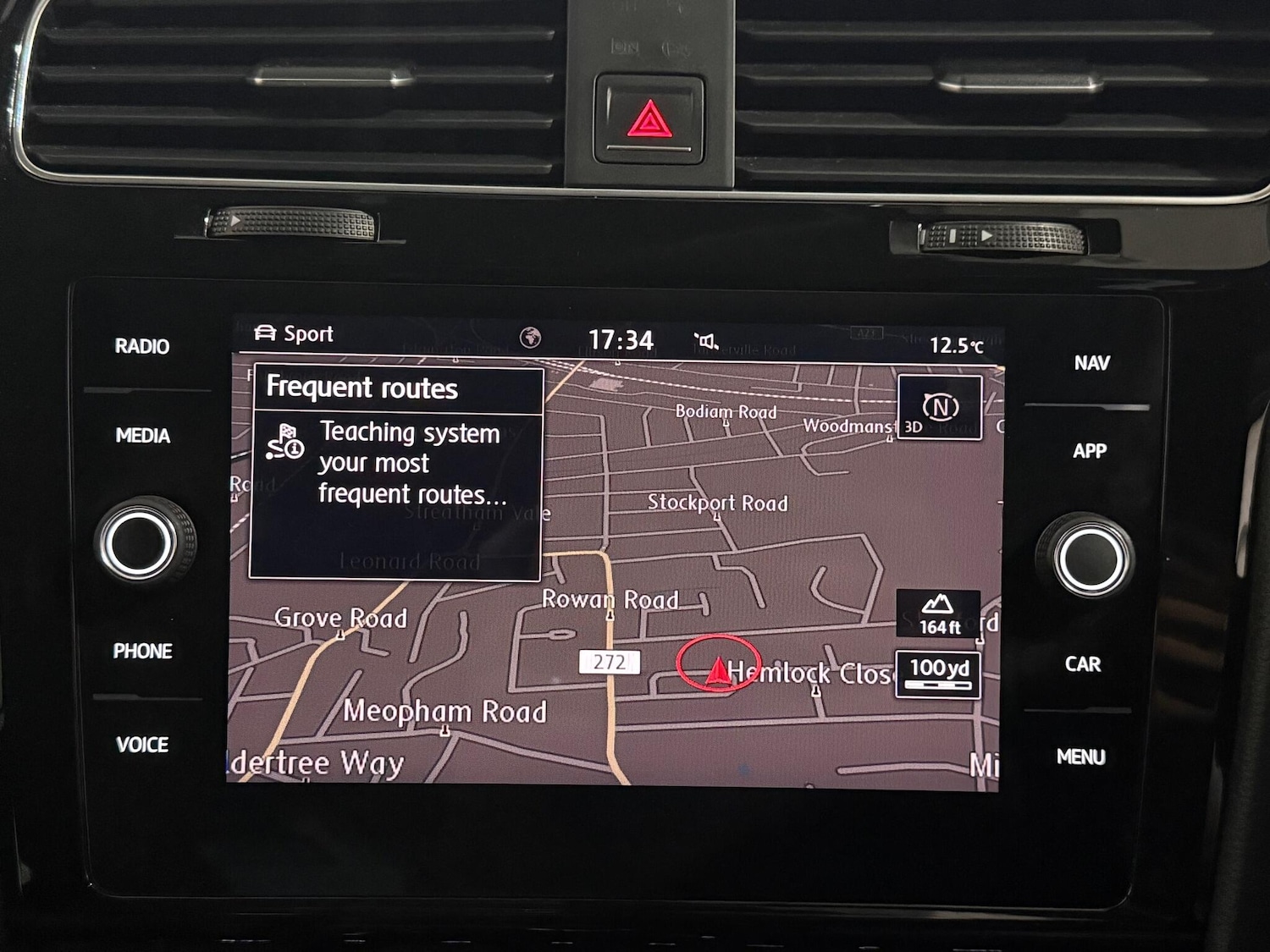 Used Volkswagen Golf 2018 for sale - 77942334: Photo 19