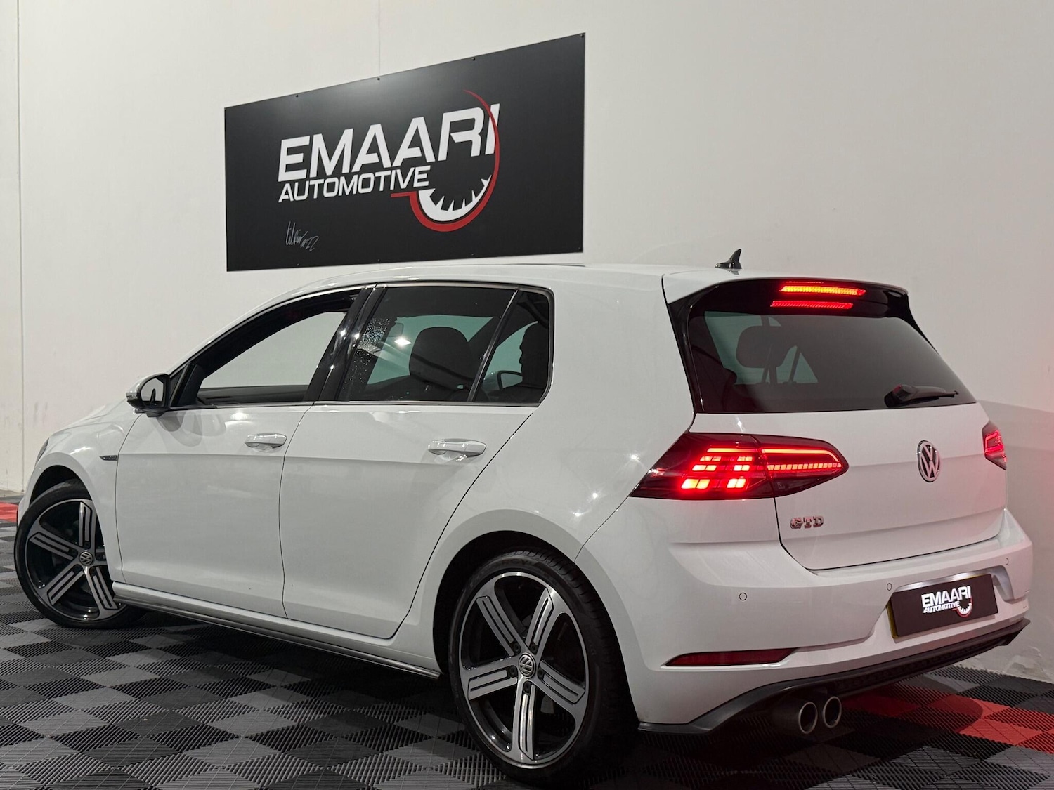 Used Volkswagen Golf 2018 for sale - 77942334: Photo 2