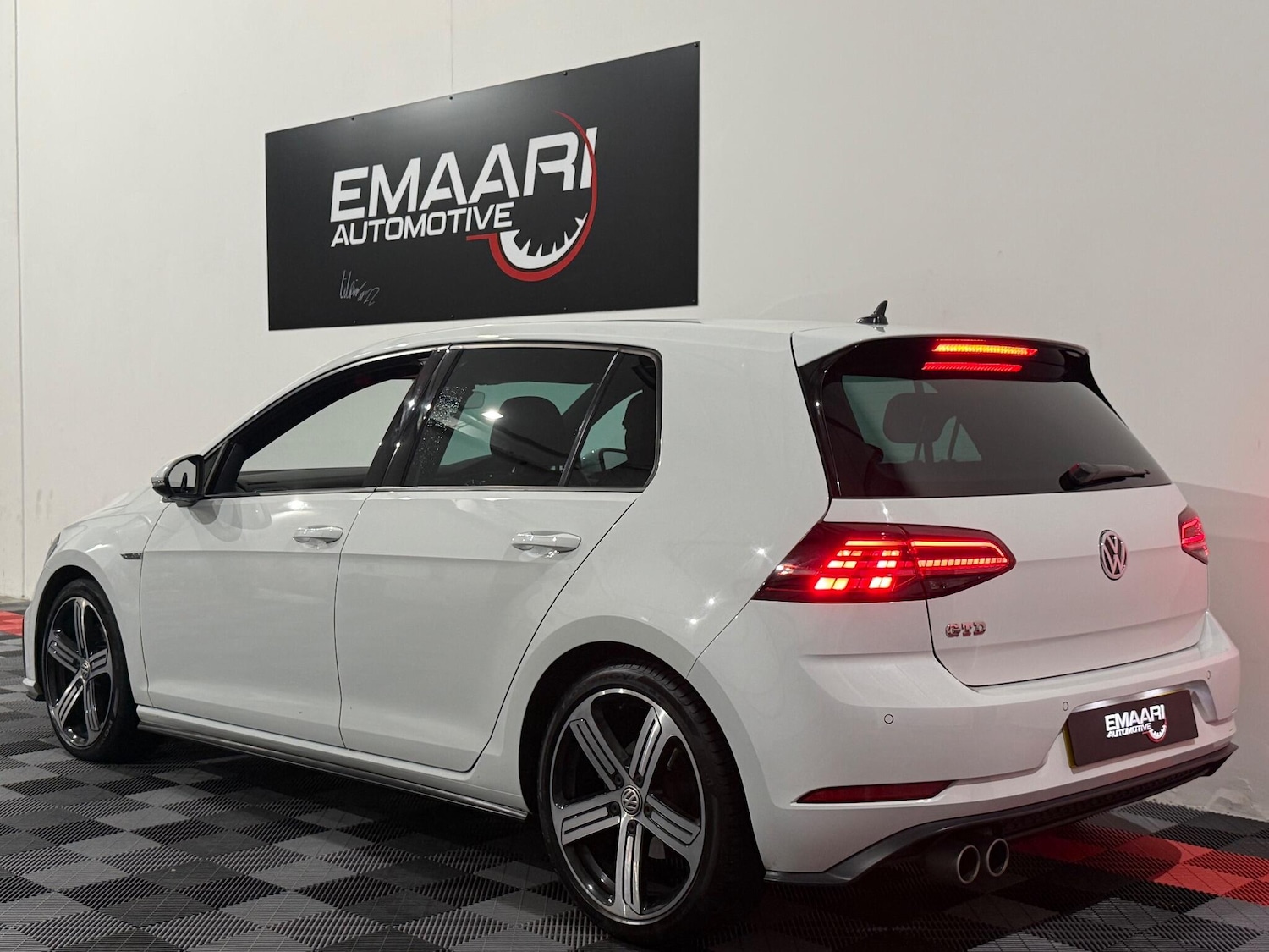 Used Volkswagen Golf 2018 for sale - 77942334: Photo 3