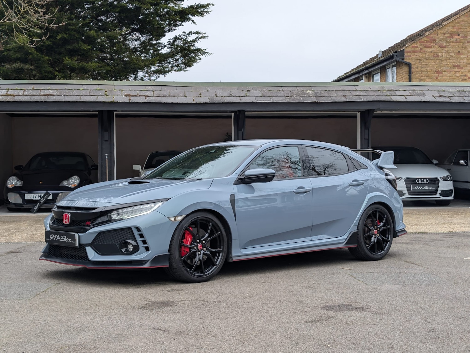 Used Honda Civic 2017 for sale - 77927772: Photo 2