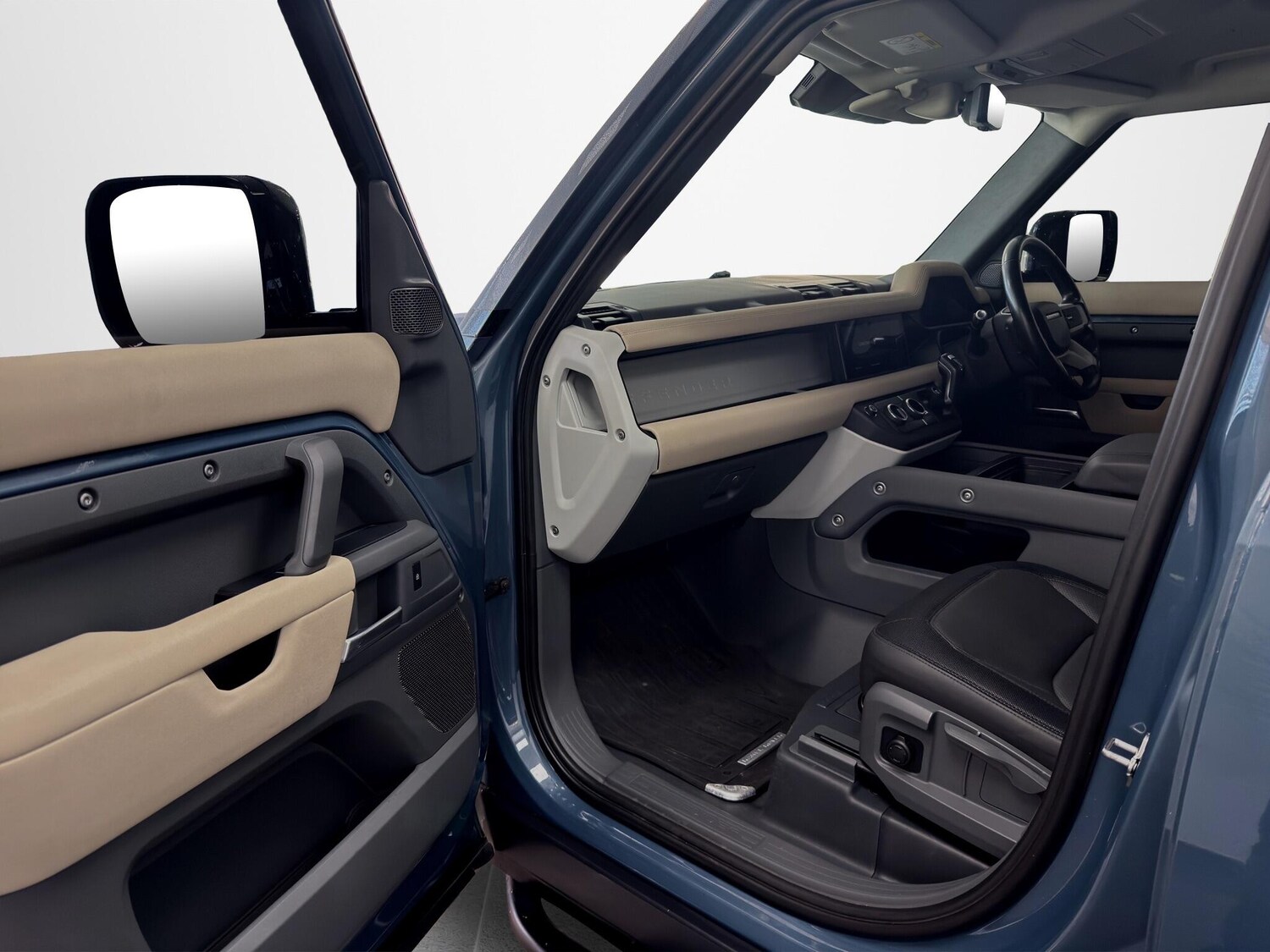 Used Land Rover Defender 110 2020 for sale - 77762499: Photo 14