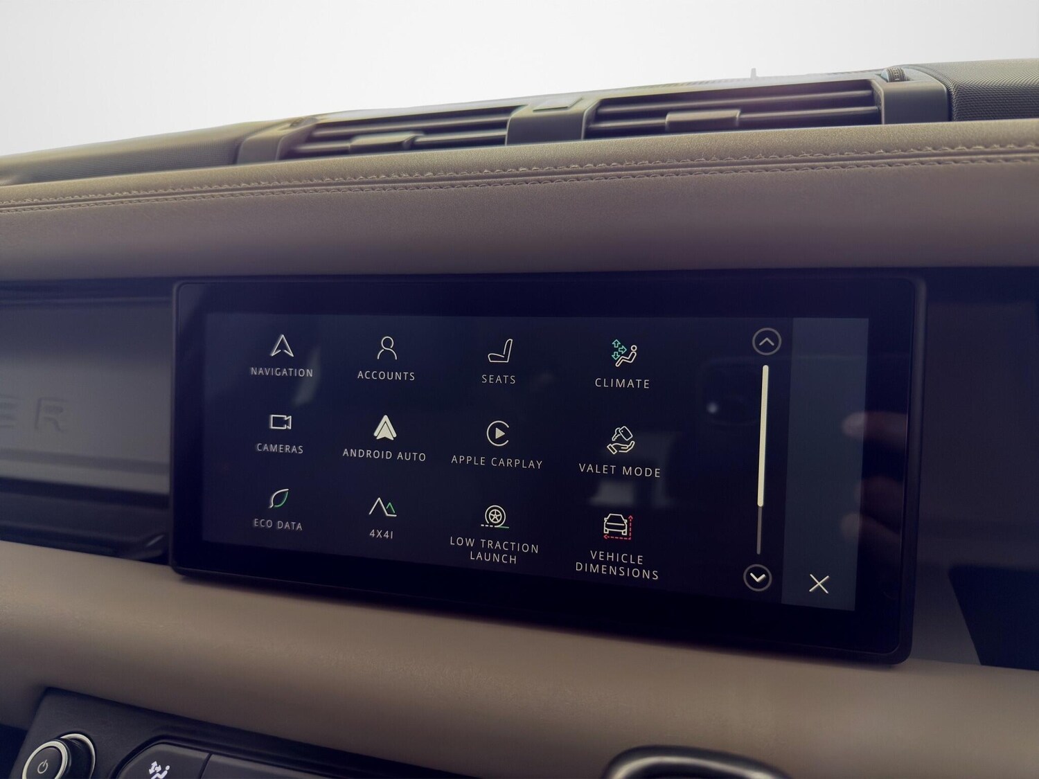 Used Land Rover Defender 110 2020 for sale - 77762499: Photo 18