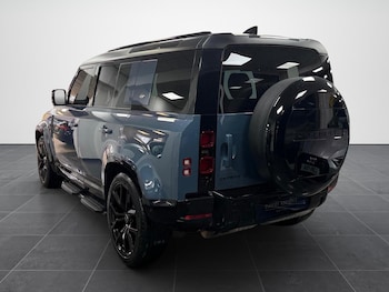 Used Land Rover Defender 110 2020 for sale - 77762499: Photo