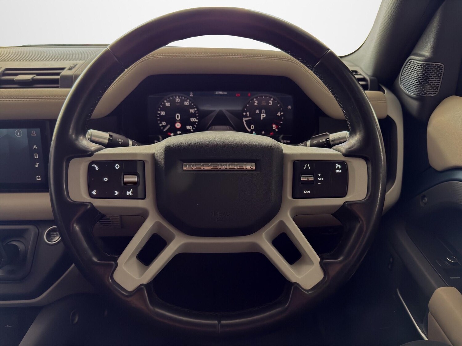 Used Land Rover Defender 110 2020 for sale - 77762499: Photo 8