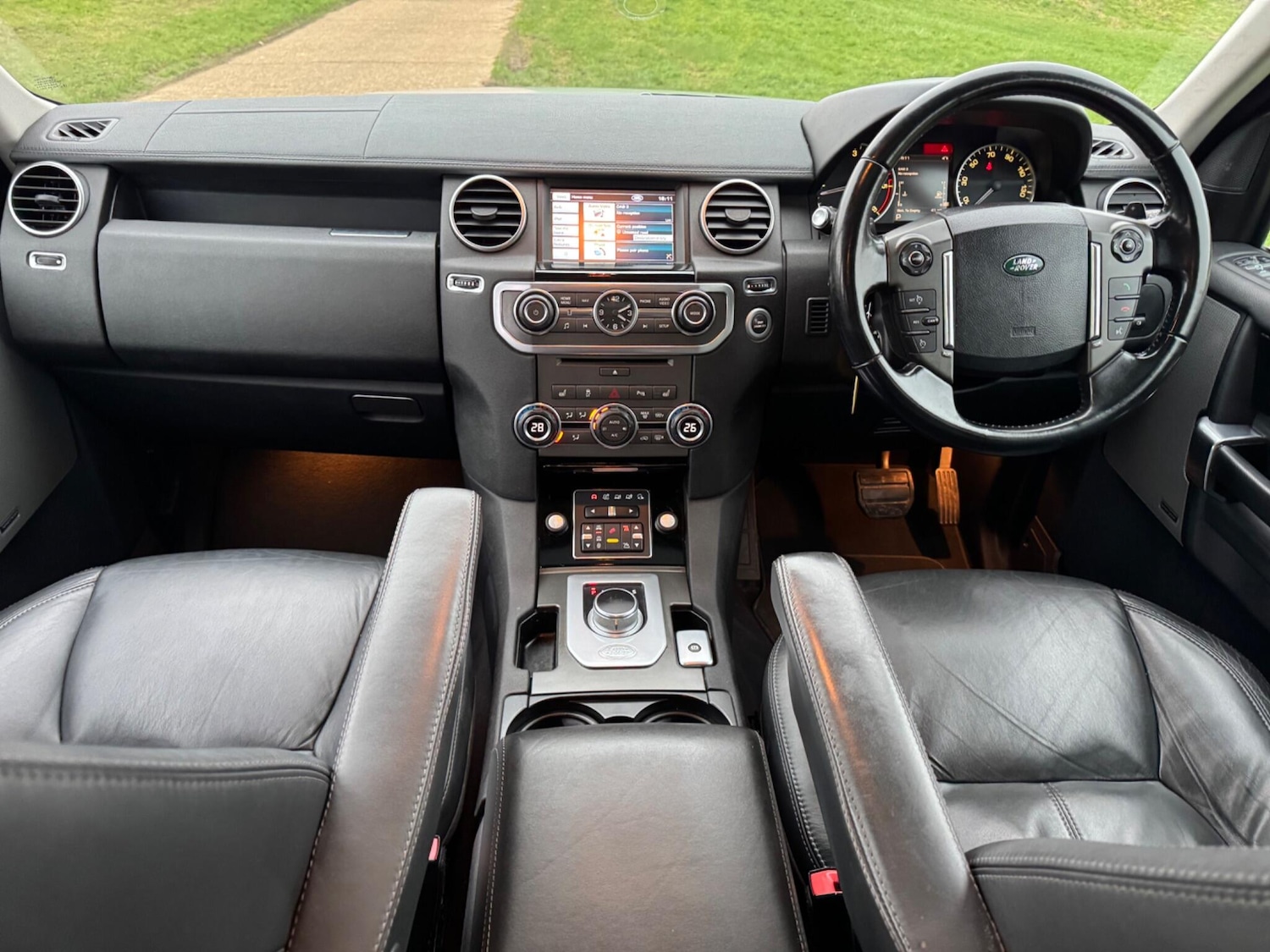 Used Land Rover Discovery 4 2012 for sale - 77927946: Photo 17