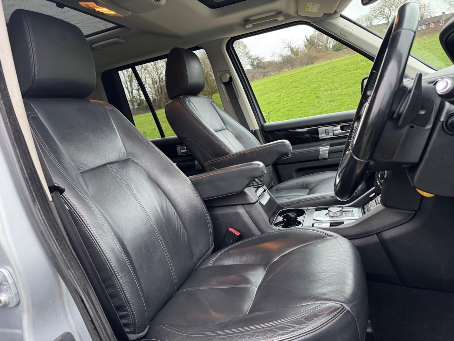 Used Land Rover Discovery 4 2012 for sale - 77927946: Photo 22