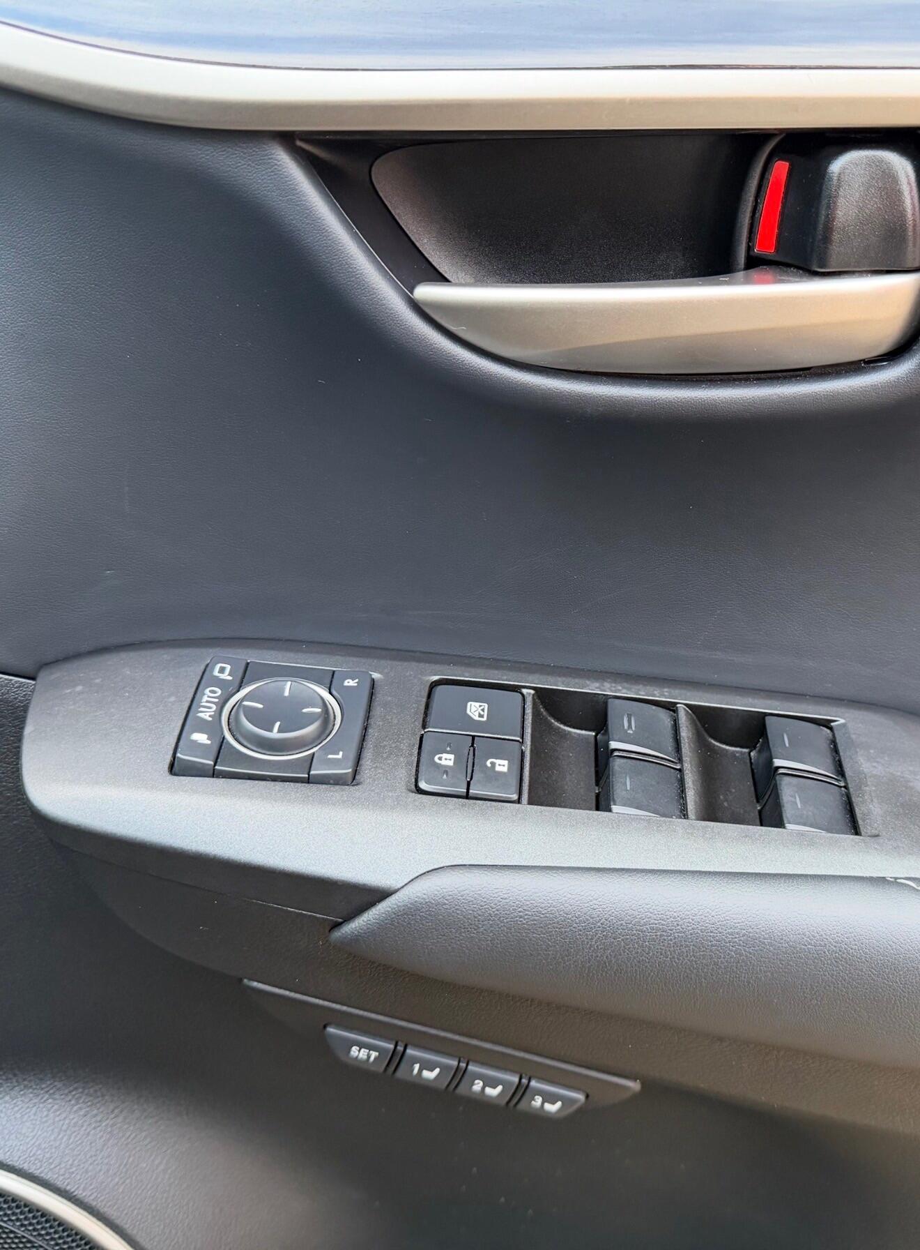 Used Lexus NX 2015 for sale - 78002029: Photo 8