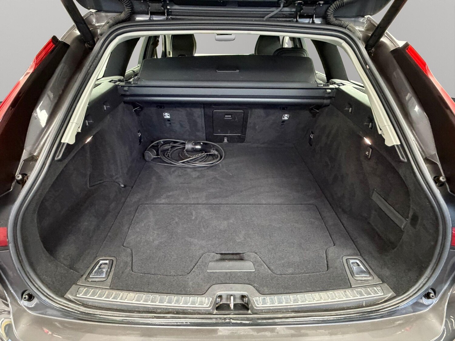 Used Volvo V90 2022 for sale - 77762488: Photo 9