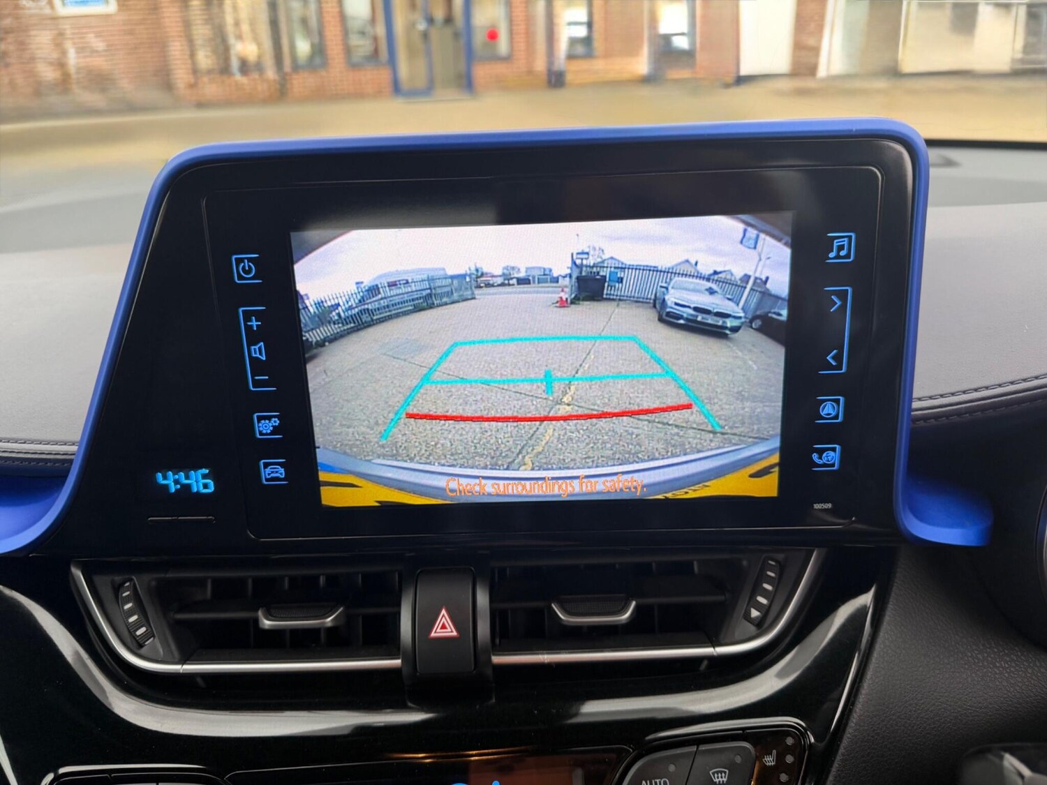 Used Toyota C-HR 2017 for sale - 78187374: Photo 14