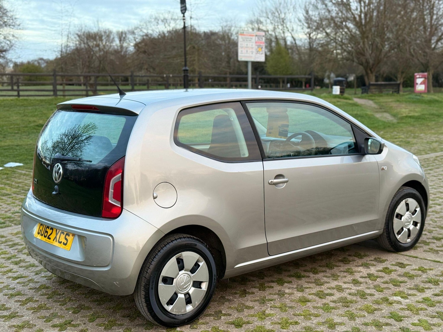 Used Volkswagen up! 2012 for sale - 78049899: Photo 14