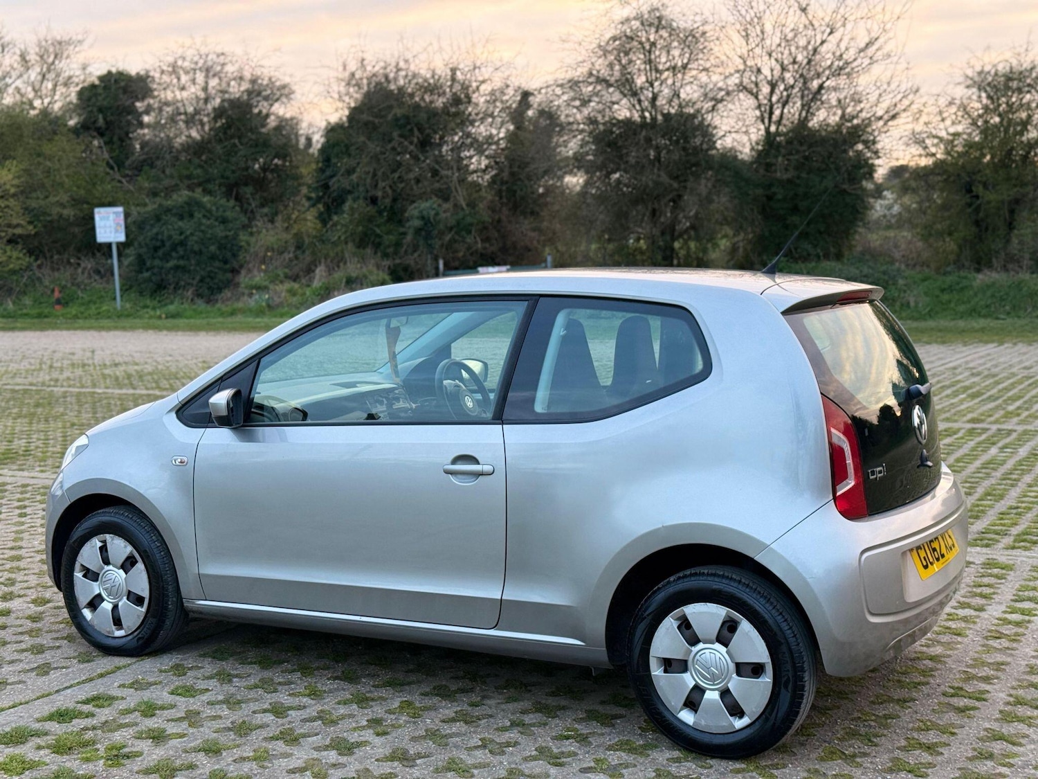 Used Volkswagen up! 2012 for sale - 78049899: Photo 8