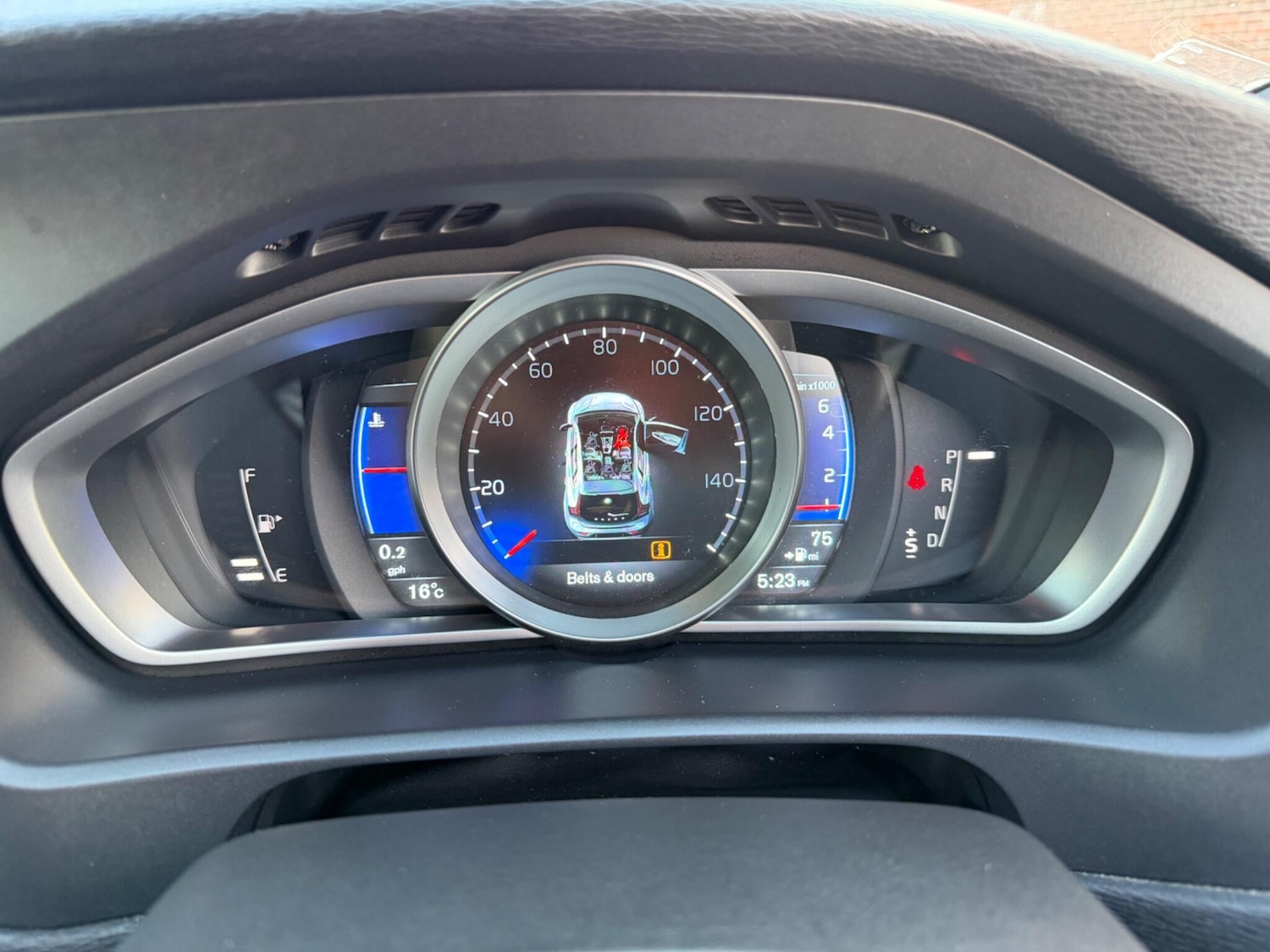 Used Volvo V40 2015 for sale - 78001947: Photo 13