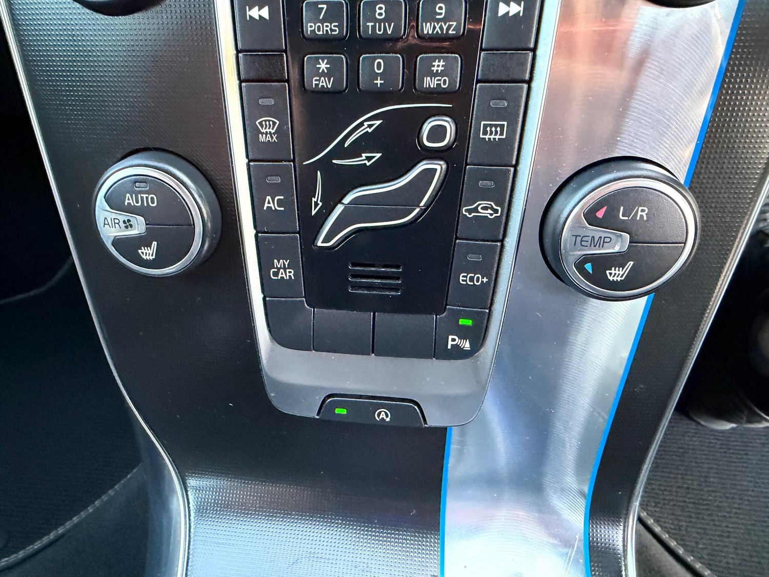 Used Volvo V40 2015 for sale - 78001947: Photo 18