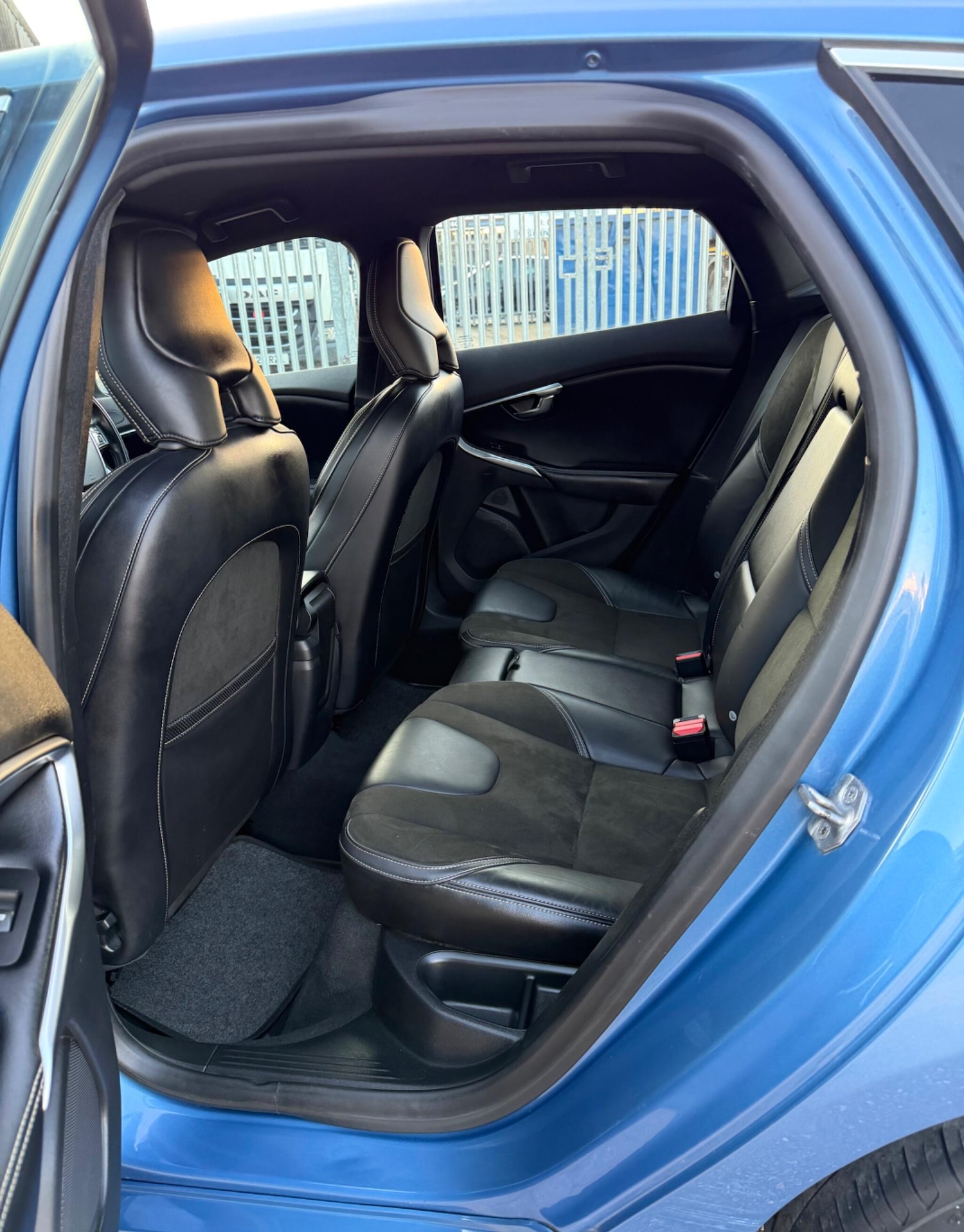 Used Volvo V40 2015 for sale - 78001947: Photo 24