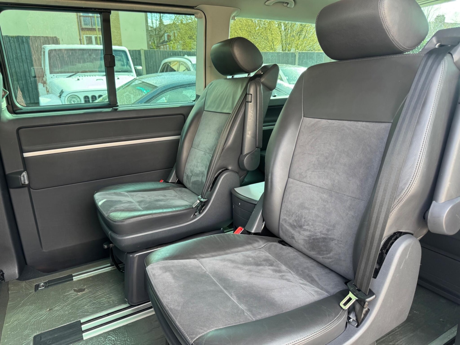 Used Volkswagen Caravelle 2010 for sale - 78059933: Photo 21