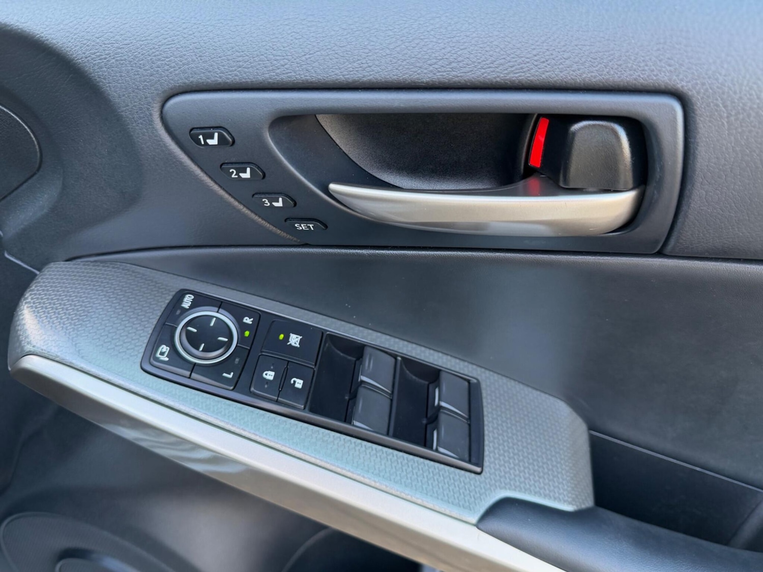 Used Lexus IS 2017 for sale - 78002035: Photo 10