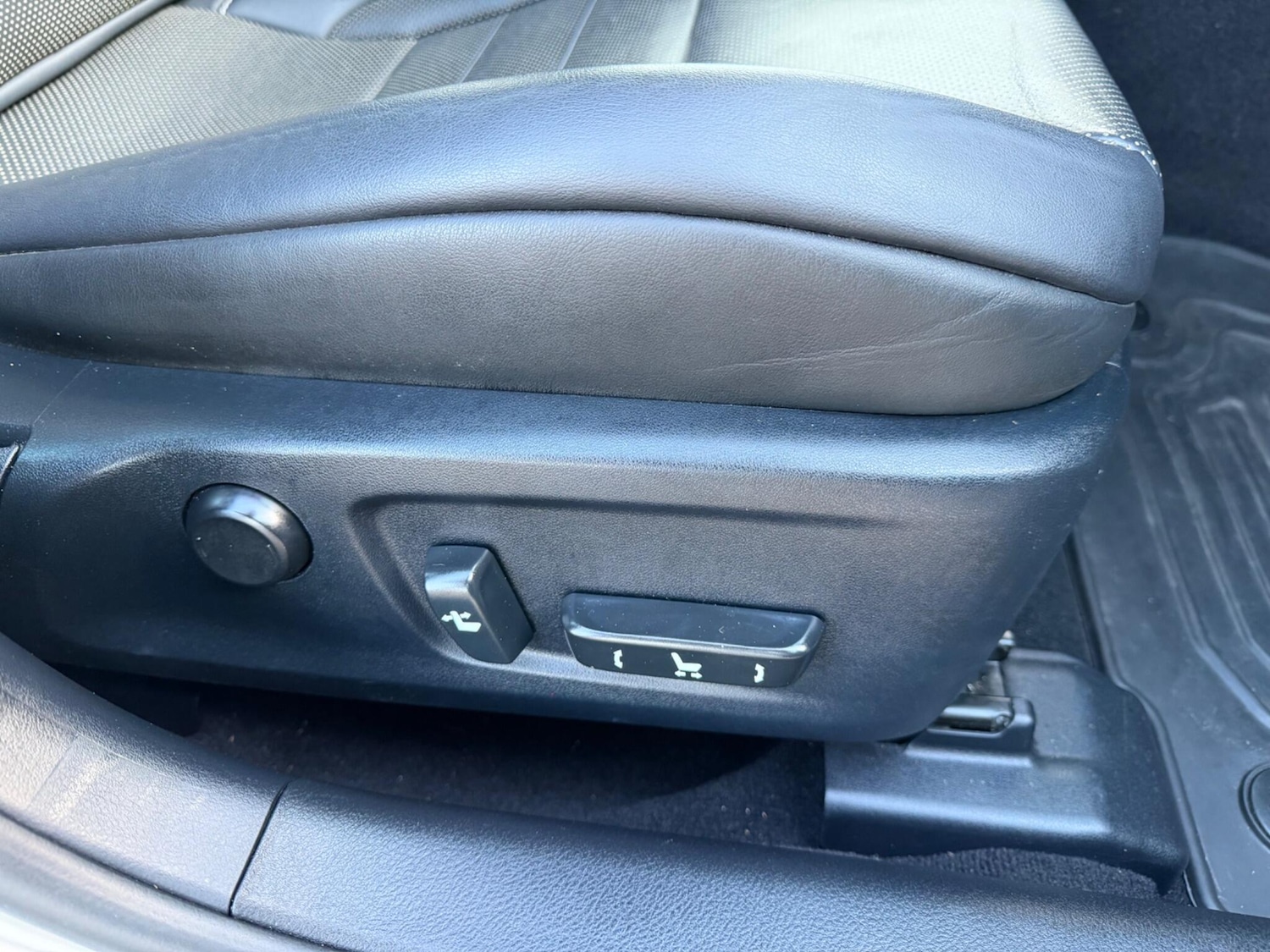 Used Lexus IS 2017 for sale - 78002035: Photo 11