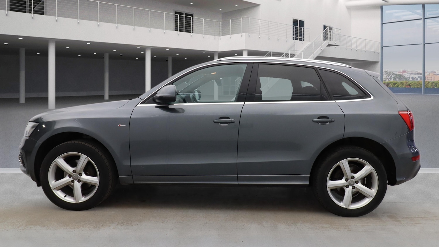 Used Audi Q5 2012 for sale - 77942351: Photo 5