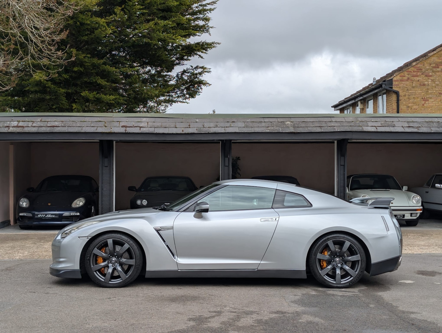 Used Nissan GT-R 2010 for sale - 78134874: Photo 6