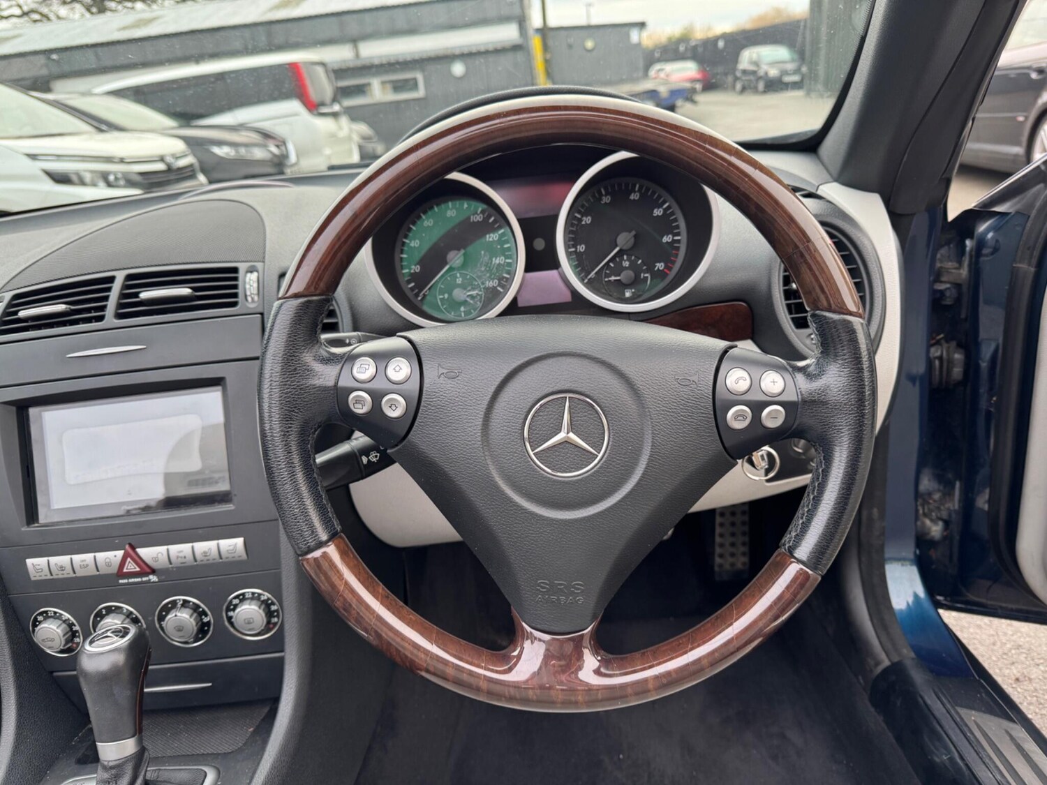 Used Mercedes-Benz SLK 2007 for sale - 77762607: Photo 18