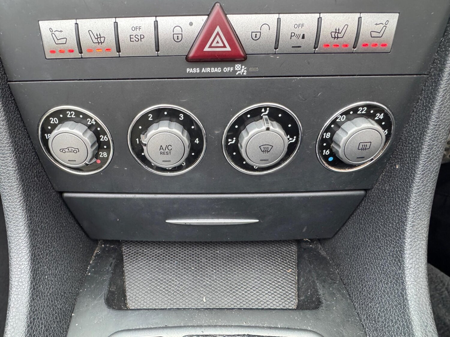 Used Mercedes-Benz SLK 2007 for sale - 77762607: Photo 23