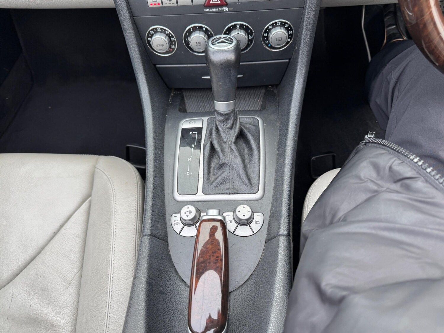 Used Mercedes-Benz SLK 2007 for sale - 77762607: Photo 24