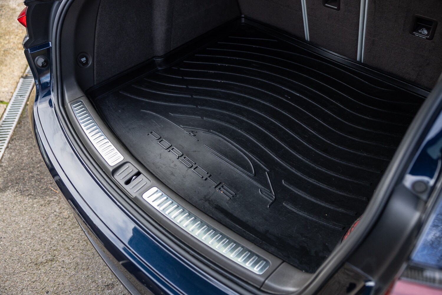 Used Porsche Macan 2019 for sale - 77927669: Photo 23