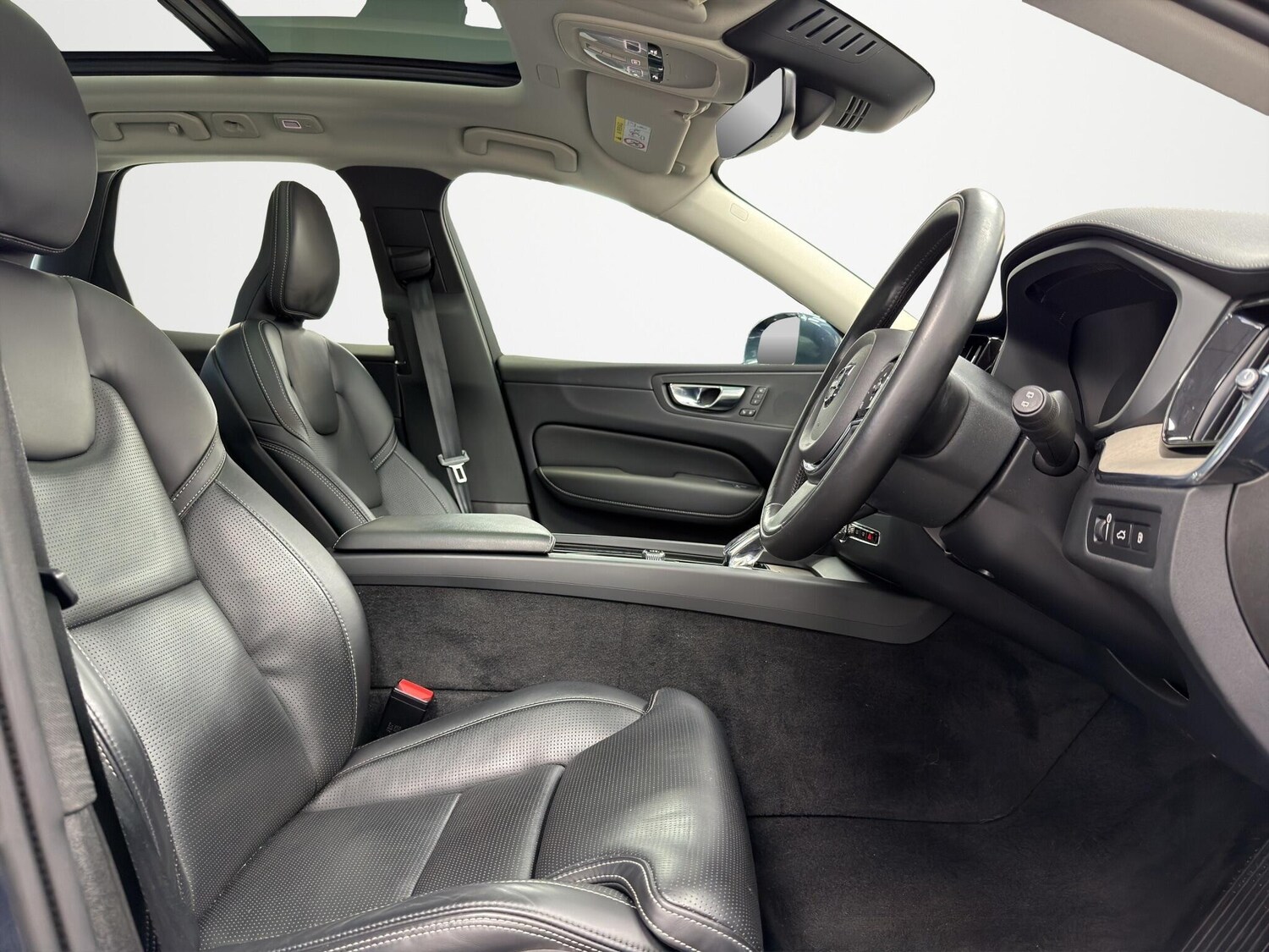 Used Volvo XC60 2021 for sale - 77762478: Photo 15