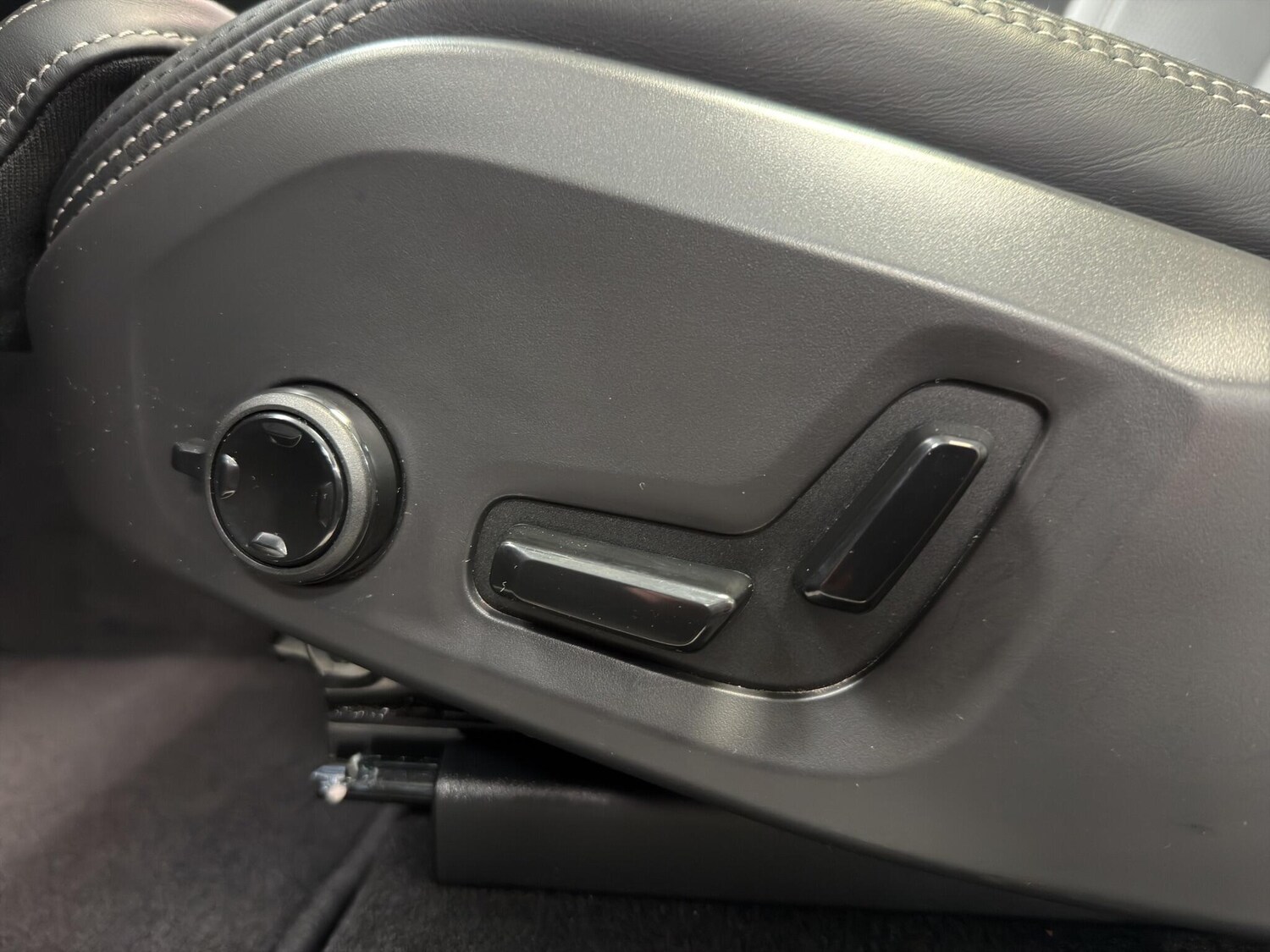 Used Volvo XC60 2021 for sale - 77762478: Photo 18