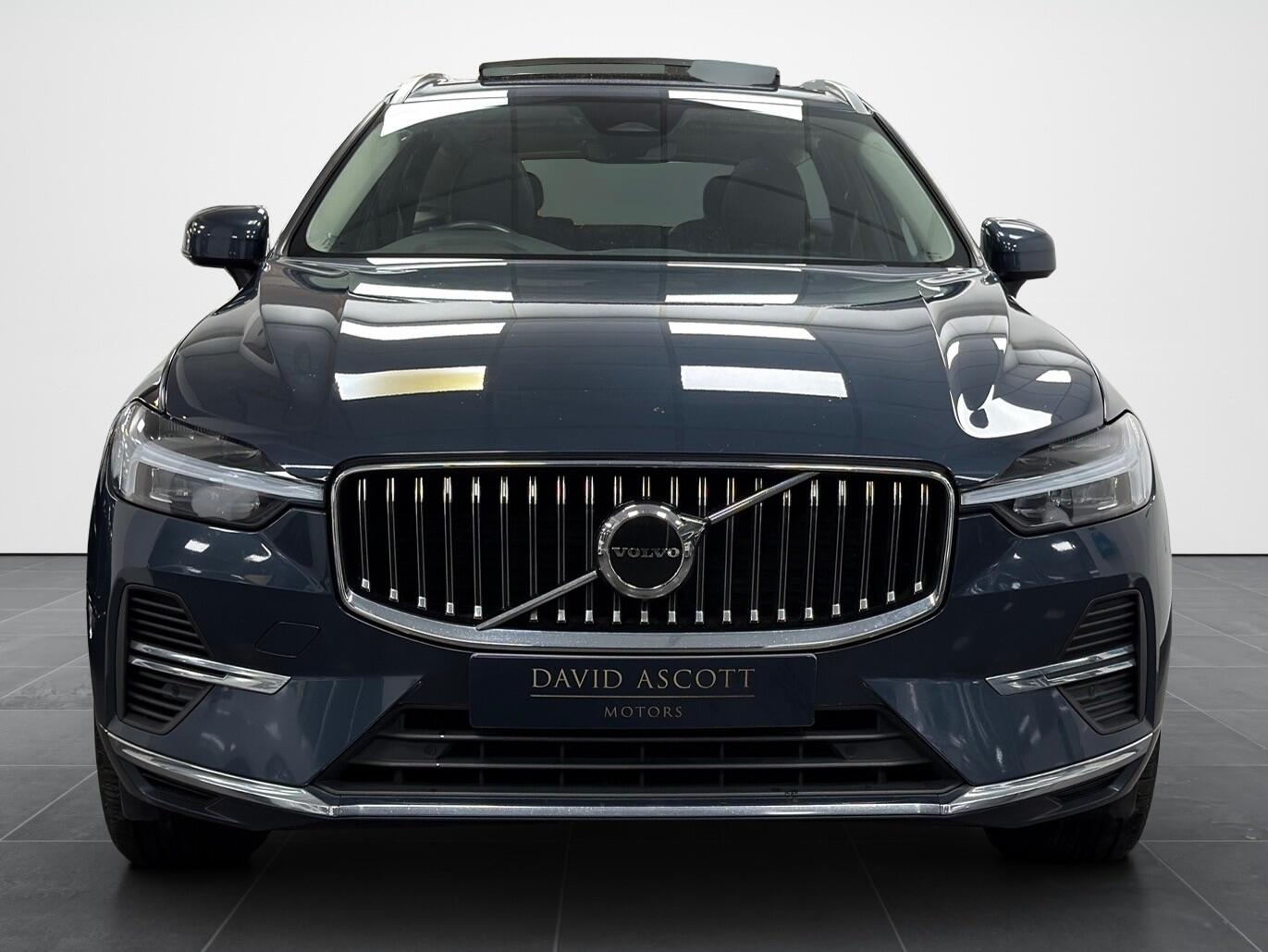 Used Volvo XC60 2021 for sale - 77762478: Photo 2