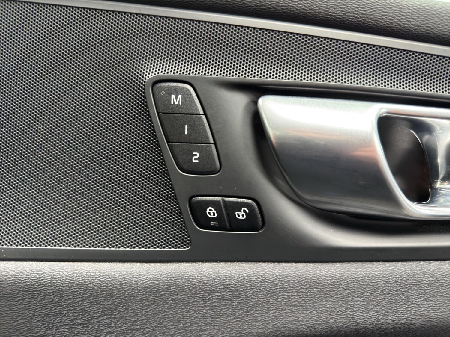 Used Volvo XC60 2021 for sale - 77762478: Photo 21