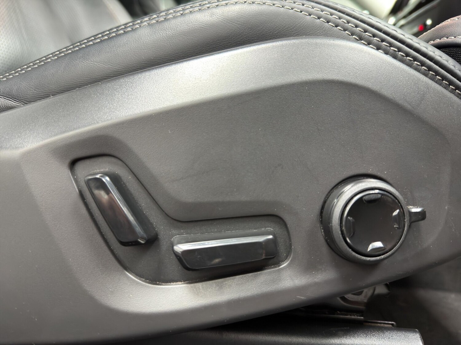 Used Volvo XC60 2021 for sale - 77762478: Photo 22