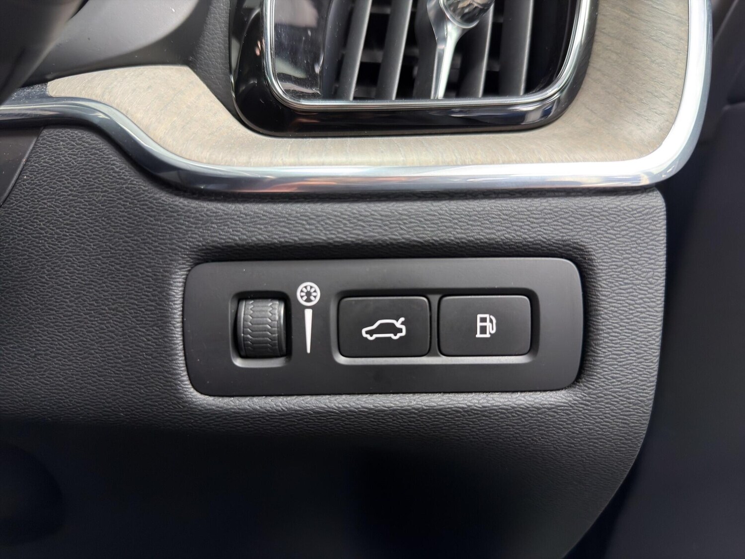 Used Volvo XC60 2021 for sale - 77762478: Photo 23