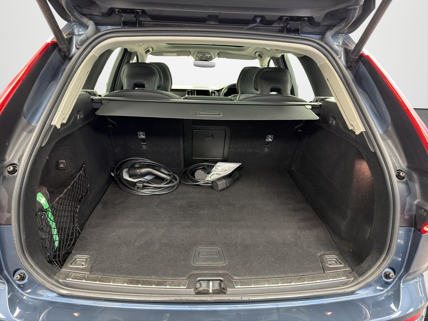 Used Volvo XC60 2021 for sale - 77762478: Photo 8