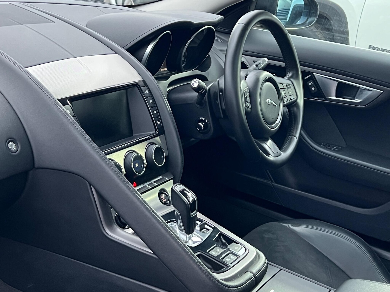 Used Jaguar F-Type for sale - 78029212: Photo 8